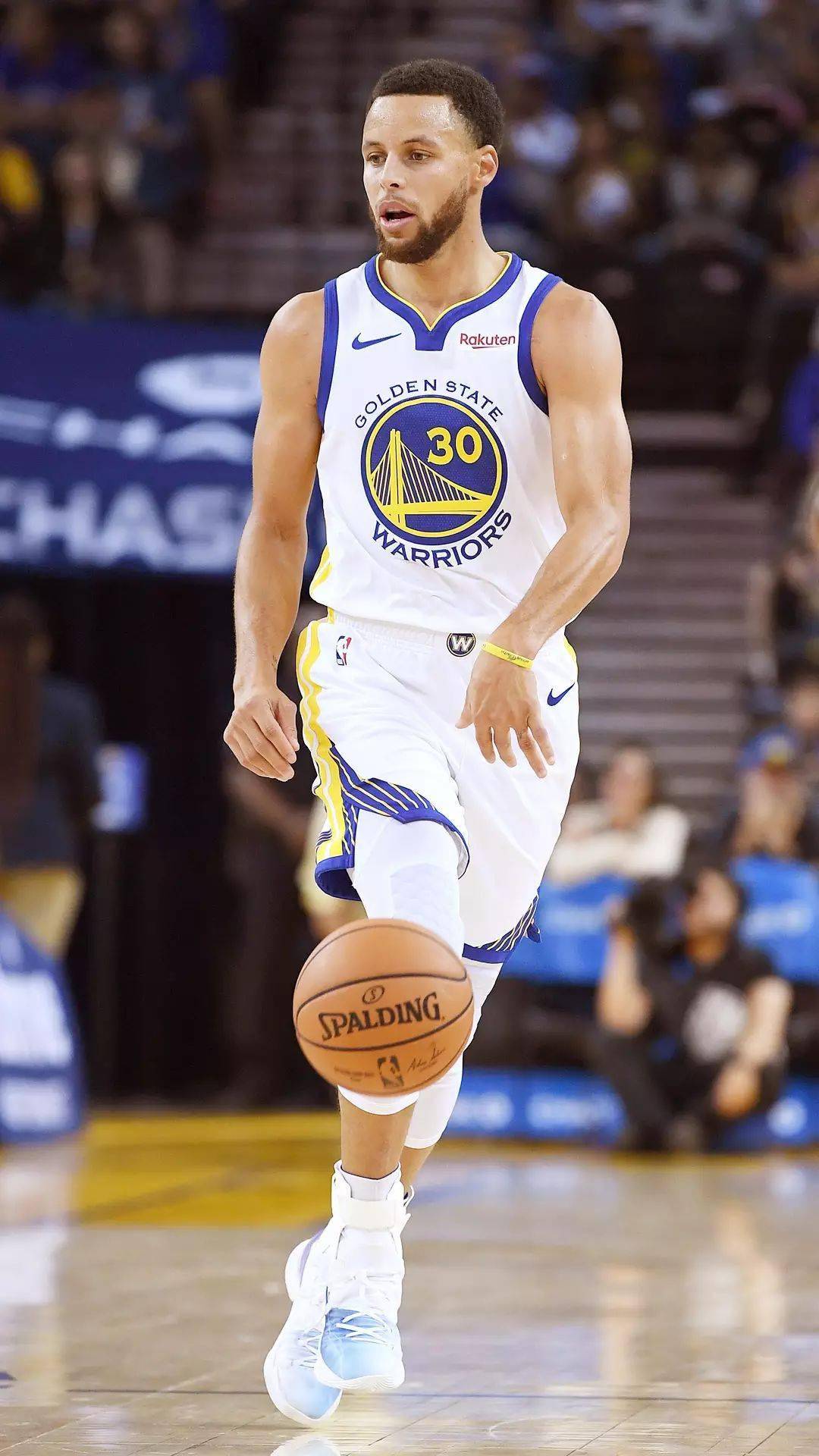 更是依托于 更是依托于