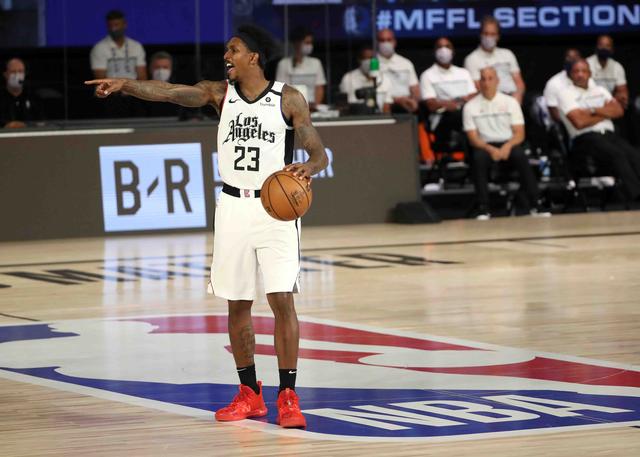 战术调整仍 战术调整仍