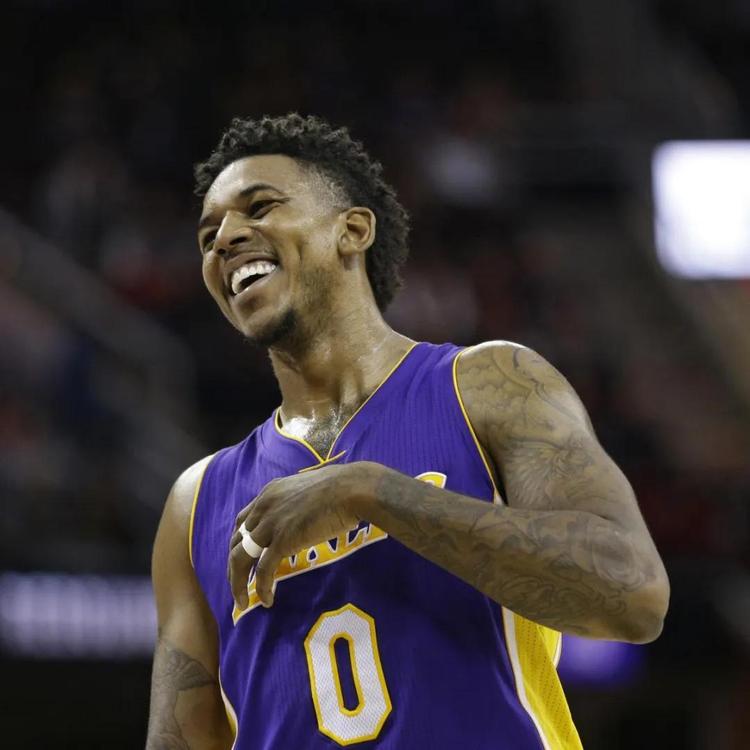 尔这类具备 尔这类具备